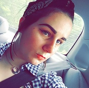 Meet your Posher, Kyla